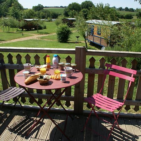 Les Roulottes & Cottages Du Moulin Chenillé-Changé 외부 사진
