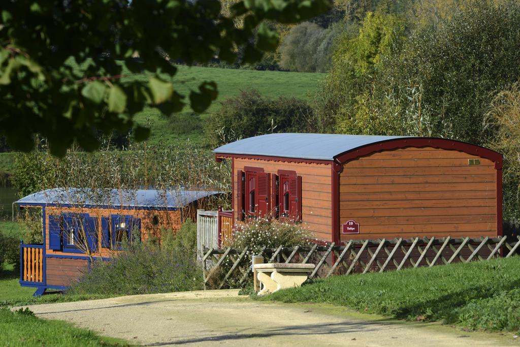 Les Roulottes & Cottages Du Moulin Chenillé-Changé 객실 사진
