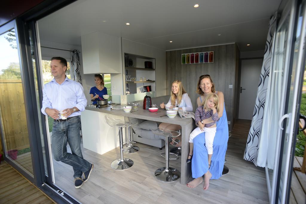 Les Roulottes & Cottages Du Moulin Chenillé-Changé 외부 사진