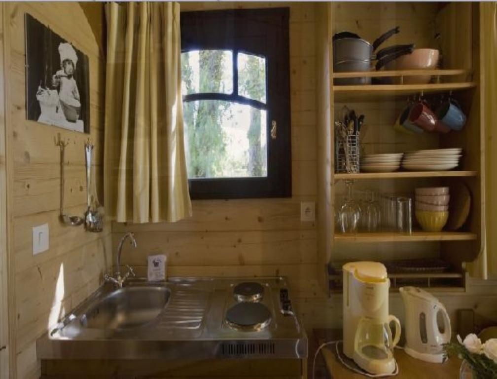 Les Roulottes & Cottages Du Moulin Chenillé-Changé 외부 사진